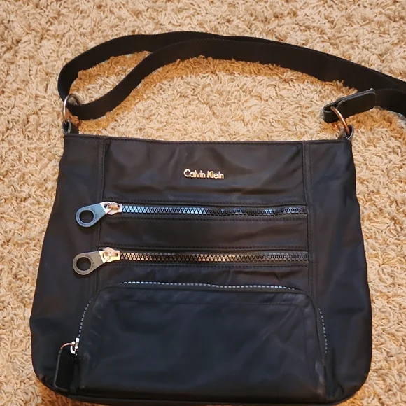 Calvin Klein Black Crossbody Bag - Picture 1 of 12